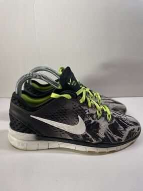 Nike free TR fit 5 Women Running shoe Size US 5.5 764695-014